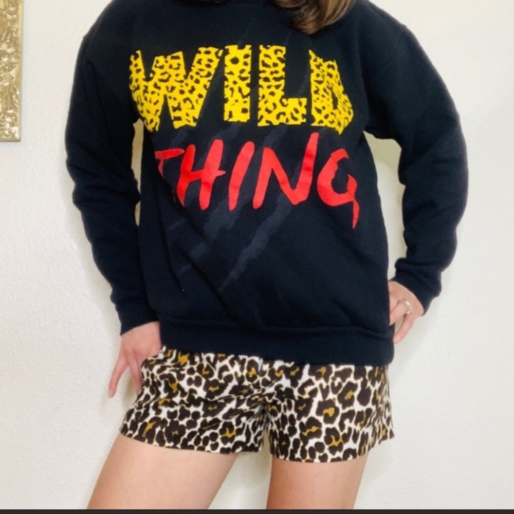 Vintage Graphic Crewneck Sweatshirt "Wild Thing" - Picture 4 of 5